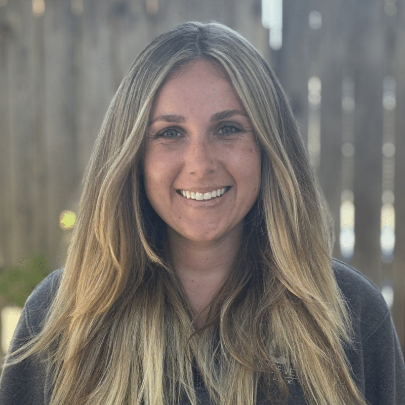 Emma - Customer Service Representative